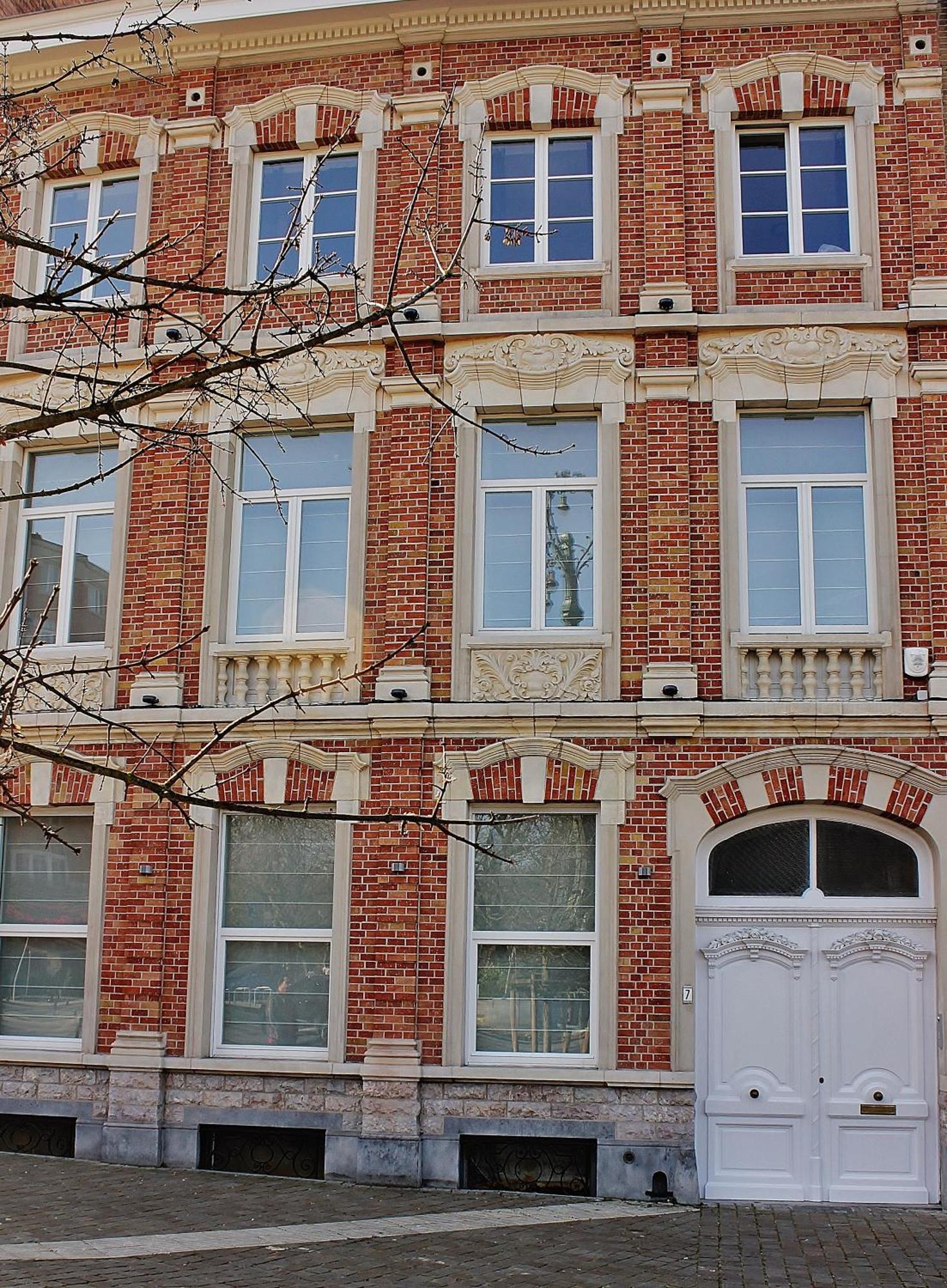 Avenue Deschanel Couette-café Schaerbeek